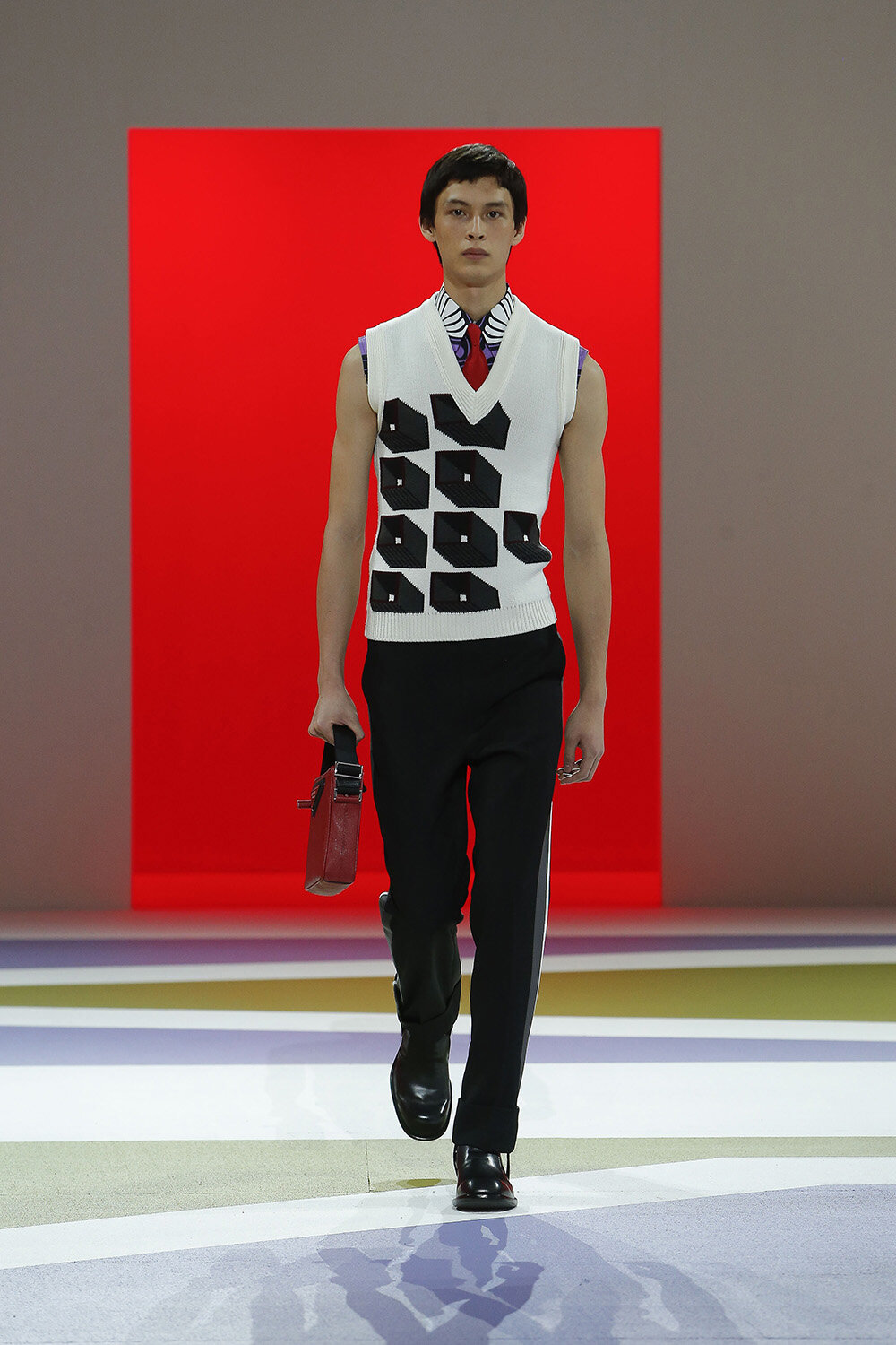 43-Prada_Uomo_FW20.jpg